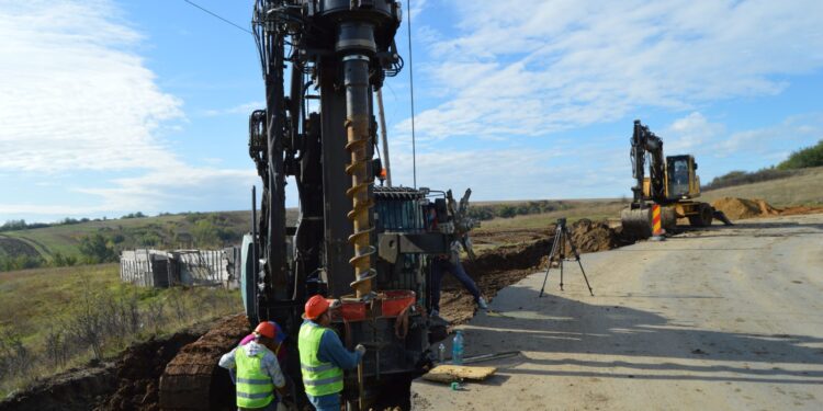 Modernizarea județeanului Craiova-Cetate, pe ultima sută de metri