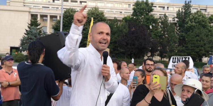 „PUTINIȘTII” DE CRAIOVA (III) – „Mentorii” Mișcării Suveraniste. Liderul Dan Chitic, „vedeta” SPUTNIK