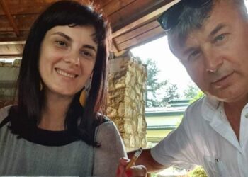 Cine e românca fotografiată în Macedonia cu românul care a făcut poză în Qatar cu Ivana Knoll