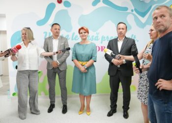 Alte două unități școlare din Craiova, modernizate prin programe pentru orașe verzi